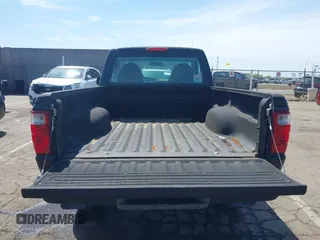 2002 Ford Ranger XL z VIN 1FTYR10U92PA46521, wystawiony jako IAAI lot #42158682 z przebiegiem 132 436 mil mil oraz . Historia ofert i sprzedaży dostępna na DreamBid. Obrazek 8.