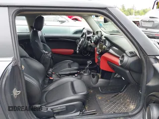 2015 MINI Hardtop S z VIN WMWXP7C54F2A37446, wystawiony jako IAAI lot #42256488 z przebiegiem 148 425 mil mil oraz . Historia ofert i sprzedaży dostępna na DreamBid. Obrazek 5.