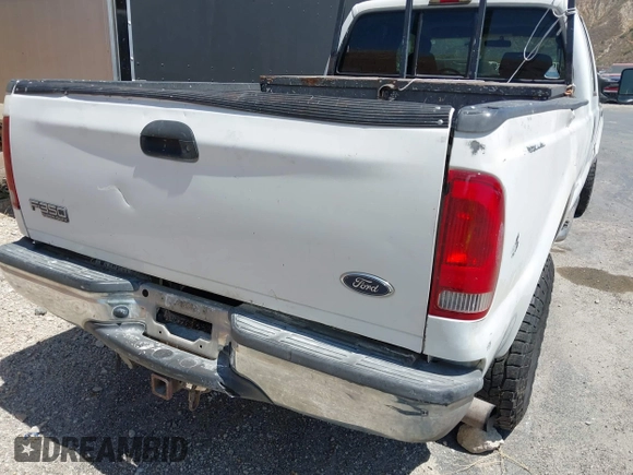 2004 Ford F-350 XL with VIN 1FTSW31P84ED21703, listed as a IAAI auction lot 42644063 with 297,096 mi miles and . Bid and sale history available at DreamBid. Image 17.