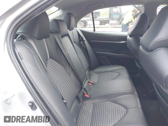 2023 Toyota Camry SE z VIN 4T1G11AK0PU766665, wystawiony jako IAAI lot #42202075 z przebiegiem 59 320 mil mil oraz . Historia ofert i sprzedaży dostępna na DreamBid. Obrazek 8.
