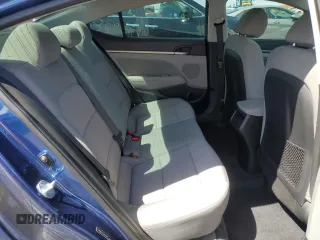 2018 Hyundai Elantra SEL z VIN 5NPD84LF7JH393386, wystawiony jako Copart lot #53358805 z przebiegiem 59 475 mil mil oraz Szkoda całkowita • Salvage title. Historia ofert i sprzedaży dostępna na DreamBid. Obrazek 10.