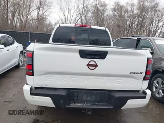 2022 Nissan Frontier SV z VIN 1N6ED1EJ2NN646035, wystawiony jako IAAI lot #41702459 z przebiegiem 93 030 mil mil oraz . Historia ofert i sprzedaży dostępna na DreamBid. Obrazek 17.