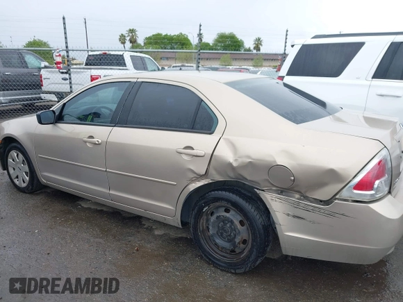 2006 Ford Fusion S with VIN 3FAFP06Z56R114621, listed as a IAAI auction lot 41901022 with 234,238 mi miles. Bid and sale history available at carsss.com. Image 15.