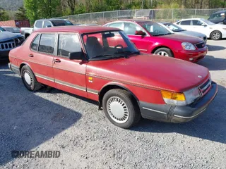 1991 Saab 900 z VIN YS3AK45E3M7006214, wystawiony jako IAAI lot #42051443 z przebiegiem 188 409 mil mil oraz . Historia ofert i sprzedaży dostępna na DreamBid. Obrazek 1.