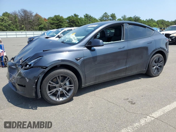 2024 Tesla Model Y Long Range с VIN 7SAYGDEE7RF180945, выставлен на аукционе Copart как лот 62059735 с пробегом Не указан миль и Списание • Salvage title. История ставок и продаж доступна на DreamBid. Изображение 1.