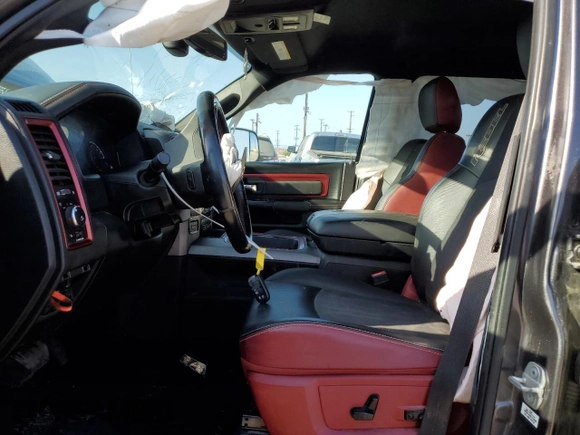 2016 Ram 1500 Rebel z VIN 1C6RR7YT6GS211830, wystawiony jako Copart lot #71652014 z przebiegiem 56 512 mil mil oraz Szkoda całkowita • Salvage title. Historia ofert i sprzedaży dostępna na DreamBid. Obrazek 7.
