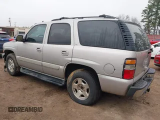 2006 Chevrolet Tahoe LT with VIN 1GNEC13ZX6R112202, listed as a IAAI auction lot 41474740 with 385,902 mi miles. Bid and sale history available at carsss.com. Image 3.