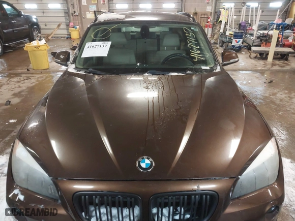 2013 BMW X1 28i with VIN WBAVM1C59DVW42455, listed as a IAAI auction lot 41627137 with 170,120 mi miles. Bid and sale history available at carsss.com. Image 6.