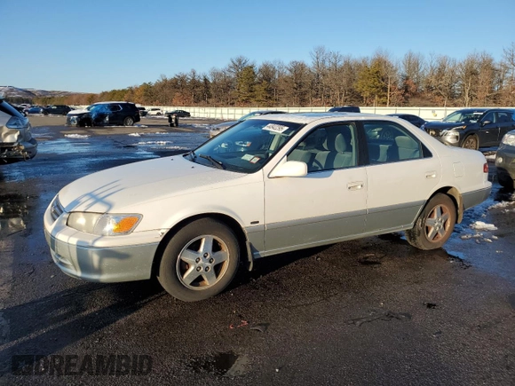 2001 Toyota Camry CE with VIN JT2BG22K310571331, listed as a Copart auction lot 44842295 with 132,839 mi miles and Clean Title. Bid and sale history available at carsss.com. Image 1.