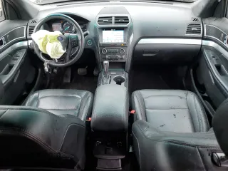 2017 Ford Explorer XLT z VIN 1FM5K8D80HGB51952, wystawiony jako Copart lot #60951985 z przebiegiem 80 198 mil mil oraz Szkoda całkowita • Salvage title. Historia ofert i sprzedaży dostępna na DreamBid. Obrazek 8.