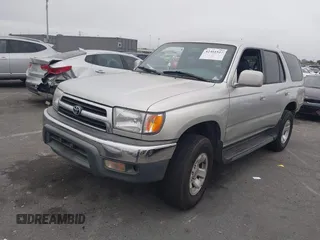 1999 Toyota 4Runner SR5 z VIN JT3GN86RXX0130788, wystawiony jako IAAI lot #42451527 z przebiegiem 225 782 mil mil oraz . Historia ofert i sprzedaży dostępna na DreamBid. Obrazek 2.