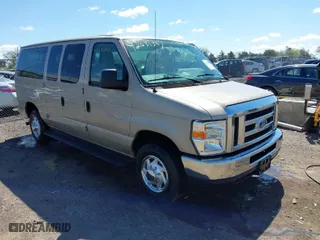 2013 Ford Econoline Wagon XL with VIN 1FBNE3BL4DDA77103, listed as a IAAI auction lot 42031367 with 111,291 mi miles. Bid and sale history available at carsss.com. Image 1.