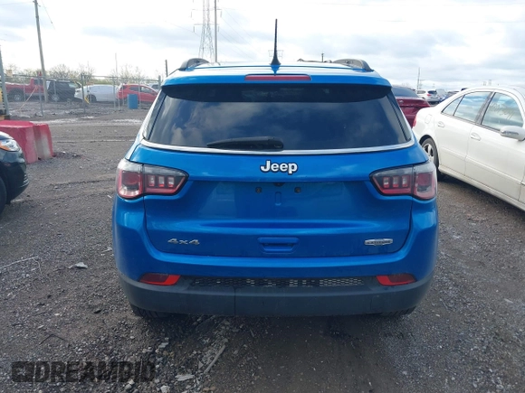 2017 Jeep Compass Latitude z VIN 3C4NJDBB3HT651274, wystawiony jako IAAI lot #42081489 z przebiegiem 127 276 mil mil oraz . Historia ofert i sprzedaży dostępna na DreamBid. Obrazek 17.