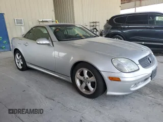 2002 Mercedes-Benz SLK 320 with VIN WDBKK65F42F239018, listed as a Copart auction lot 46303805 with 96,233 mi miles and Clean title. Bid and sale history available at DreamBid. Image 4.