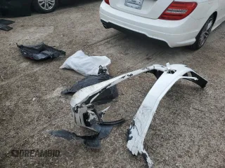 2013 Mercedes-Benz C 250 Sport с VIN WDDGF4HBXDR282357, выставлен на аукционе Copart как лот 61191975 с пробегом 73 832 миль миль и На запчасти • Non repairable. История ставок и продаж доступна на DreamBid. Изображение 12.