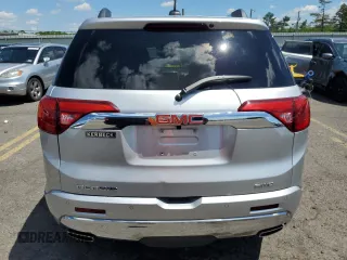 2018 GMC Acadia Denali z VIN 1GKKNXLS8JZ108156, wystawiony jako Copart lot #55960015 z przebiegiem 59 611 mil mil oraz Szkoda całkowita • Salvage title. Historia ofert i sprzedaży dostępna na DreamBid. Obrazek 6.