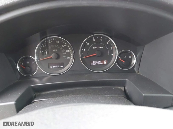 2009 Jeep Commander Sport with VIN 1J8HG48K99C544044, listed as a IAAI auction lot 41741302 with 183,992 mi miles. Bid and sale history available at carsss.com. Image 7.