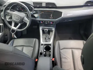 2023 Audi Q3 S line Premium z VIN WA1DECF37P1038071, wystawiony jako Copart lot #52602355 z przebiegiem 44 479 mil mil oraz Szkody całkowita. Historia ofert i sprzedaży dostępna na DreamBid. Obrazek 8.