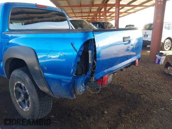 2009 Toyota Tacoma PreRunner with VIN 3TMJU62N69M072481, listed as a IAAI auction lot 41425389 with 212,723 mi miles. Bid and sale history available at carsss.com. Image 6.