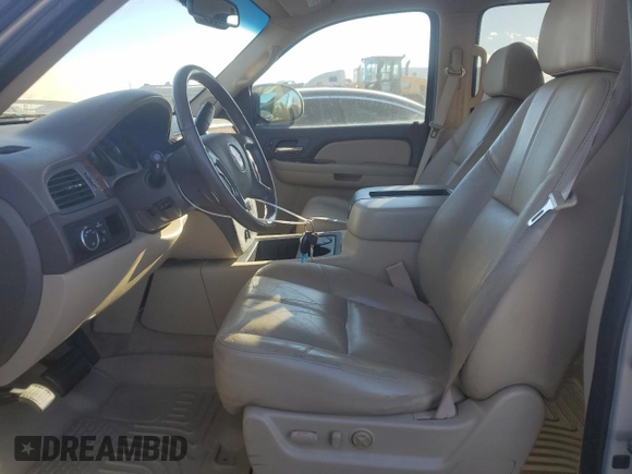 2008 GMC Yukon SLT w/4SB with VIN 1GKFC130X8R182451, listed as a Copart auction lot 42190945 with 252,407 mi miles and Non Repairable. Bid and sale history available at carsss.com. Image 7.