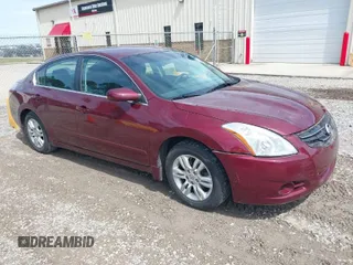 2011 Nissan Altima 2.5 S with VIN 1N4AL2AP5BN427933, listed as a IAAI auction lot 41866576 with 67,492 mi miles. Bid and sale history available at carsss.com. Image 1.