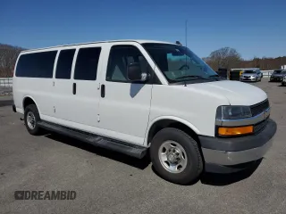 2020 Chevrolet Express Passenger LT with VIN 1GAZGPFG8L1176429, listed as a Copart auction lot 50260385 with 91,431 mi miles and Clean title. Bid and sale history available at DreamBid. Image 4.