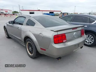 2008 Ford Mustang Deluxe with VIN 1ZVHT80N485143307, listed as a IAAI auction lot 42661093 with 155,133 mi miles and . Bid and sale history available at DreamBid. Image 3.