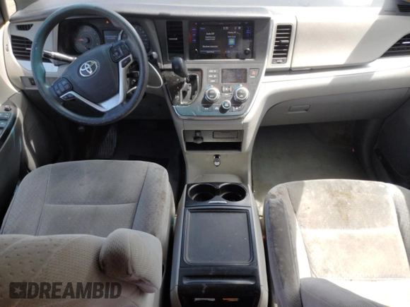 2017 Toyota Sienna LE Auto Access Seat with VIN 5TDKZ3DC5HS782583, listed as a Copart auction lot 60624395 with 171,311 mi miles and Salvage title. Bid and sale history available at DreamBid. Image 8.