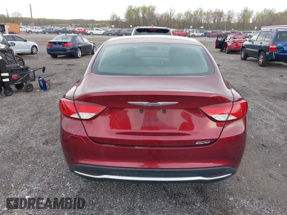 2015 Chrysler 200 Limited z VIN 1C3CCCAB3FN716929, wystawiony jako IAAI lot #42012662 z przebiegiem 112 419 mil mil oraz . Historia ofert i sprzedaży dostępna na DreamBid. Obrazek 16.