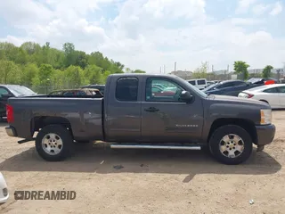 2011 Chevrolet Silverado 1500 LT with VIN 1GCRCSE02BZ353972, listed as a IAAI auction lot 42267520 with 164,257 mi miles and . Bid and sale history available at DreamBid. Image 13.
