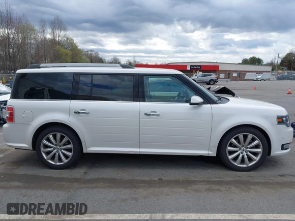 2013 Ford Flex Limited w/EcoBoost with VIN 2FMHK6DT4DBD14433, listed as a IAAI auction lot 41812699 with 231,866 mi miles. Bid and sale history available at carsss.com. Image 13.