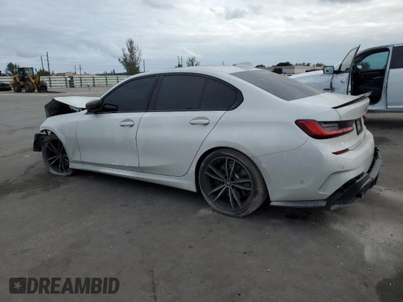 2020 BMW 3 Series M340i with VIN 3MW5U7J05L8B26525, listed as a Copart auction lot 84528894 with 26,380 mi miles and Salvage Title. Bid and sale history available at carsss.com. Image 2.