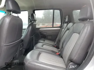 2002 Mercury Mountaineer z VIN 4M2ZU86W52UJ02759, wystawiony jako Copart lot #84517524 z przebiegiem 131 638 mil mil oraz Tytuł czysty. Historia ofert i sprzedaży dostępna na DreamBid. Obrazek 11.
