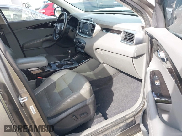 2016 Kia Sorento EX with VIN 5XYPH4A14GG002523, listed as a IAAI auction lot 41576679 with 112,787 mi miles. Bid and sale history available at carsss.com. Image 5.