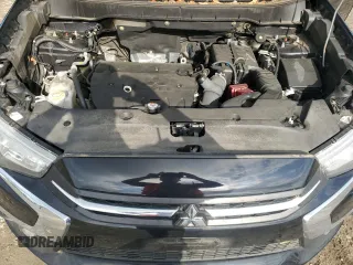 2019 Mitsubishi Outlander ES z VIN JA4AR3AU1KU016081, wystawiony jako Copart lot #55877175 z przebiegiem 97 964 mil mil oraz Czysty tytuł • Clean title. Historia ofert i sprzedaży dostępna na DreamBid. Obrazek 12.