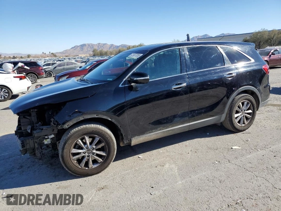 2020 Kia Sorento LX with VIN 5XYPG4A58LG628012, listed as a Copart auction lot 41807055 with 120,147 mi miles and Salvage Title. Bid and sale history available at carsss.com. Image 1.