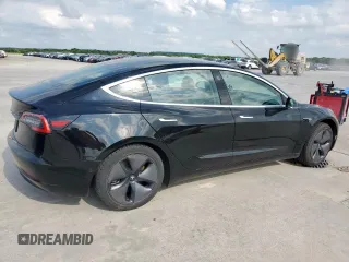 2019 Tesla Model 3 Mid Range with VIN 5YJ3E1EA0KF406368, listed as a Copart auction lot 55085905 with 139,295 mi miles and Clean Title. Bid and sale history available at DreamBid. Image 3.