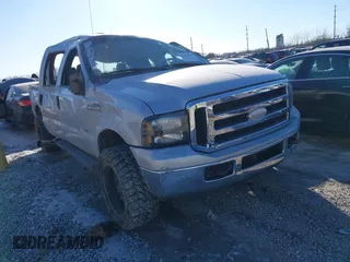 2006 Ford Super Duty F-250 XL with VIN 1FTSW21P16EC20953, listed as a IAAI auction lot 41393634 with 134,233 mi miles. Bid and sale history available at carsss.com. Image 1.