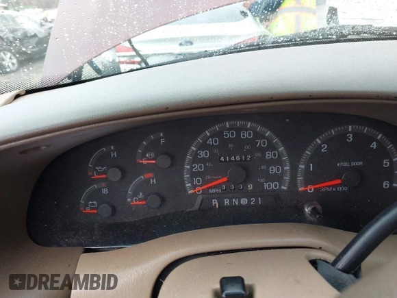 1997 Ford Expedition XLT with VIN 1FMEU17L1VLB73530, listed as a IAAI auction lot 40946365 with 414,612 mi miles and . Bid and sale history available at DreamBid. Image 7.