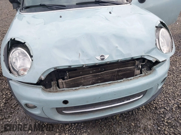 2012 MINI Hardtop with VIN WMWSU3C54CT368185, listed as a IAAI auction lot 41158353 with 139,694 mi miles and . Bid and sale history available at DreamBid. Image 6.
