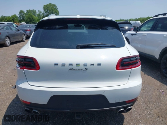 2018 Porsche Macan S with VIN WP1AB2A50JLB33909, listed as a IAAI auction lot 42392836 with 89,328 mi miles and . Bid and sale history available at DreamBid. Image 16.