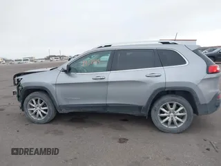 2018 Jeep Cherokee Limited with VIN 1C4PJMDB6JD521944, listed as a IAAI auction lot 41427985 with 120,245 mi miles. Bid and sale history available at carsss.com. Image 15.