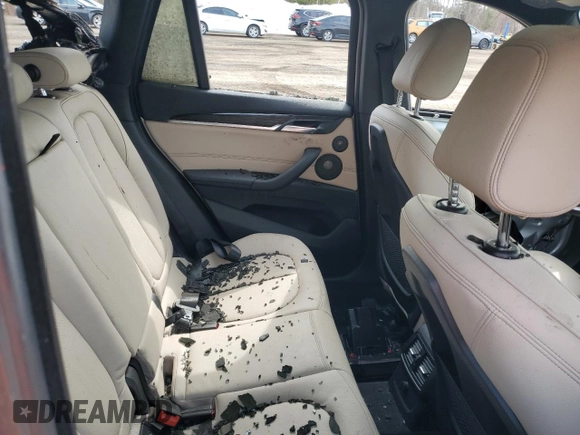 2016 BMW X1 xDrive28i with VIN WBXHT3C3XG5E49609, listed as a Copart auction lot 50213825 with Not Provided miles and Salvage Title. Bid and sale history available at carsss.com. Image 11.
