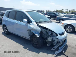 2008 Honda Fit Sport z VIN JHMGD38618S046514, wystawiony jako IAAI lot #42354604 z przebiegiem 143 053 mil mil oraz . Historia ofert i sprzedaży dostępna na DreamBid. Obrazek 1.