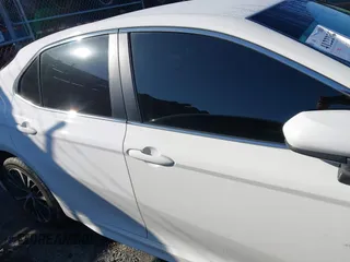 2018 Toyota Camry LE with VIN 4T1B11HK3JU658046, listed as a IAAI auction lot 41222583 with 325,249 mi miles. Bid and sale history available at carsss.com. Image 13.