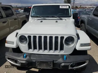 2023 Jeep Wrangler Sahara with VIN 1C4JJXP67PW630321, listed as a Copart auction lot 54579155 with 40,024 mi miles and Clean Title. Bid and sale history available at DreamBid. Image 5.