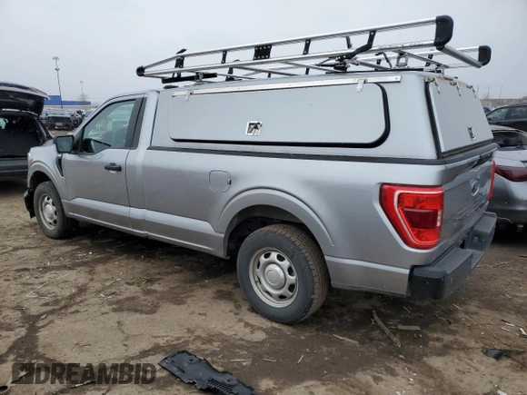 2022 Ford F-150 XL with VIN 1FTMF1C56NKD25163, listed as a Copart auction lot 48294315 with 104,625 mi miles and Clean title. Bid and sale history available at DreamBid. Image 2.