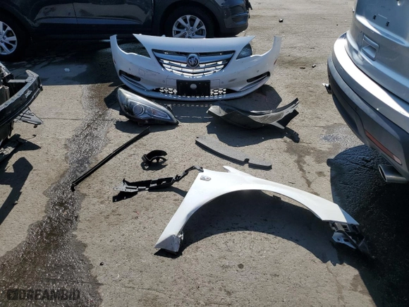 2018 Buick Cascada Premium with VIN W04WH3N58JG038331, listed as a Copart auction lot 71426824 with NaN miles and Salvage Title. Bid and sale history available at carsss.com. Image 12.