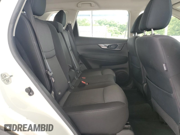 2020 Nissan Rogue S z VIN JN8AT2MT5LW039801, wystawiony jako Copart lot #60525875 z przebiegiem 92 095 mil mil oraz Czysty tytuł • Clean title. Historia ofert i sprzedaży dostępna na DreamBid. Obrazek 10.