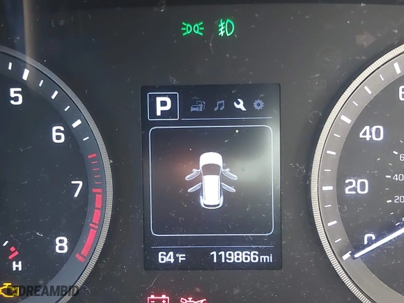 2018 Hyundai Tucson SEL with VIN KM8J33A4XJU725819, listed as a IAAI auction lot 42025469 with 119,866 mi miles. Bid and sale history available at carsss.com. Image 15.